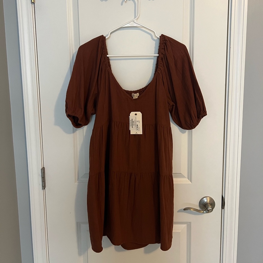 Billabong Rust Puff Sleeve Dress
